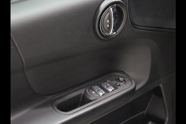 MINI Countryman 1.5 Cooper Sport AUTOMAAT [APPLE CARPLAY, CAMERA, STOELVERWARMING, CRUISE, CLIMATE, NIEUWSTAAT]