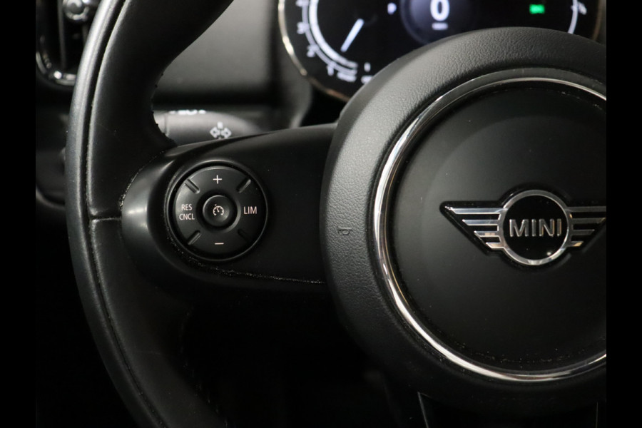 MINI Countryman 1.5 Cooper Sport AUTOMAAT [APPLE CARPLAY, CAMERA, STOELVERWARMING, CRUISE, CLIMATE, NIEUWSTAAT]