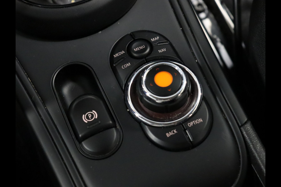 MINI Countryman 1.5 Cooper Sport AUTOMAAT [APPLE CARPLAY, CAMERA, STOELVERWARMING, CRUISE, CLIMATE, NIEUWSTAAT]