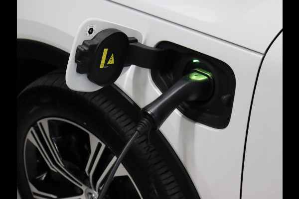 Volvo XC40 1.5 T5 Recharge Inscription [SCHUIFKANTELDAK, APPLE CARPLAY, ANDROID, LEDEREN MEMORY SEATS, CAMERA, STOEL- + STUURVERWARMING, PDC V+A, CRUISE, NIEUWSTAAT]