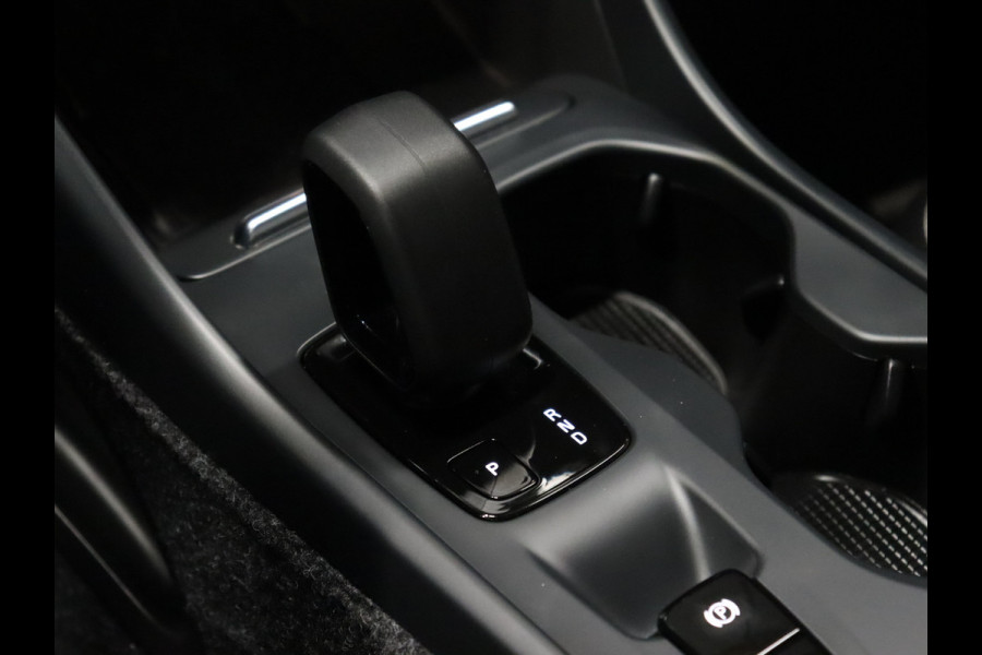 Volvo XC40 1.5 T5 Recharge Inscription [SCHUIFKANTELDAK, APPLE CARPLAY, ANDROID, LEDEREN MEMORY SEATS, CAMERA, STOEL- + STUURVERWARMING, PDC V+A, CRUISE, NIEUWSTAAT]