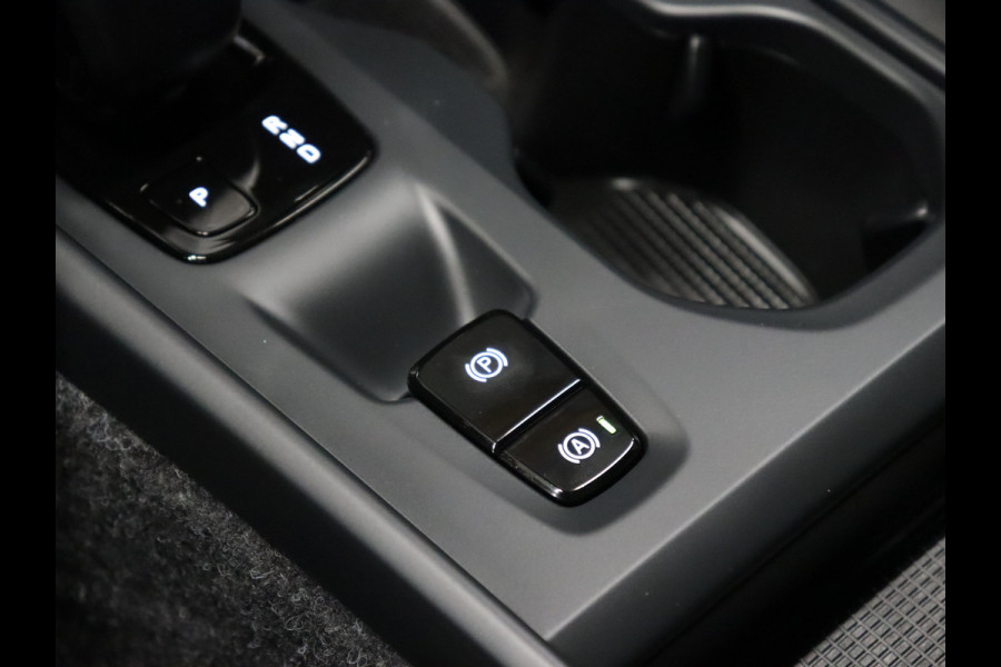 Volvo XC40 1.5 T5 Recharge Inscription [SCHUIFKANTELDAK, APPLE CARPLAY, ANDROID, LEDEREN MEMORY SEATS, CAMERA, STOEL- + STUURVERWARMING, PDC V+A, CRUISE, NIEUWSTAAT]