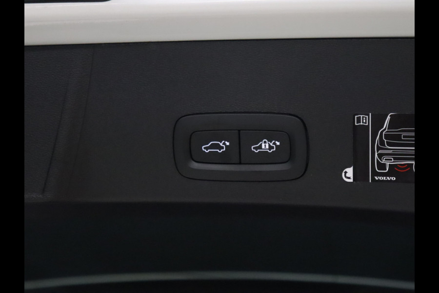 Volvo XC40 1.5 T5 Recharge Inscription [SCHUIFKANTELDAK, APPLE CARPLAY, ANDROID, LEDEREN MEMORY SEATS, CAMERA, STOEL- + STUURVERWARMING, PDC V+A, CRUISE, NIEUWSTAAT]