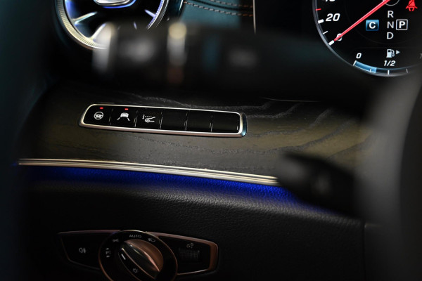 Mercedes-Benz CLS-Klasse 300 d Edition 1 - AMG - Burmester - HUD - Distronic+ - 360 Camera - Designo