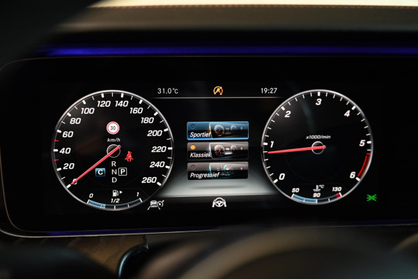 Mercedes-Benz CLS-Klasse 300 d Edition 1 - AMG - Burmester - HUD - Distronic+ - 360 Camera - Designo