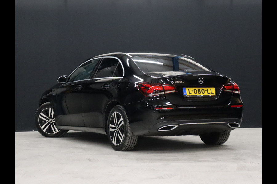Mercedes-Benz A-Klasse 250 e Luxury Limited Sport [SFEERVERLICHTING, CAMERA, VOL LEDER, STOELVERWARMING, PDC V+A, BLUETOOTH, CRUISE, CLIMATE, NIEUWSTAAT]