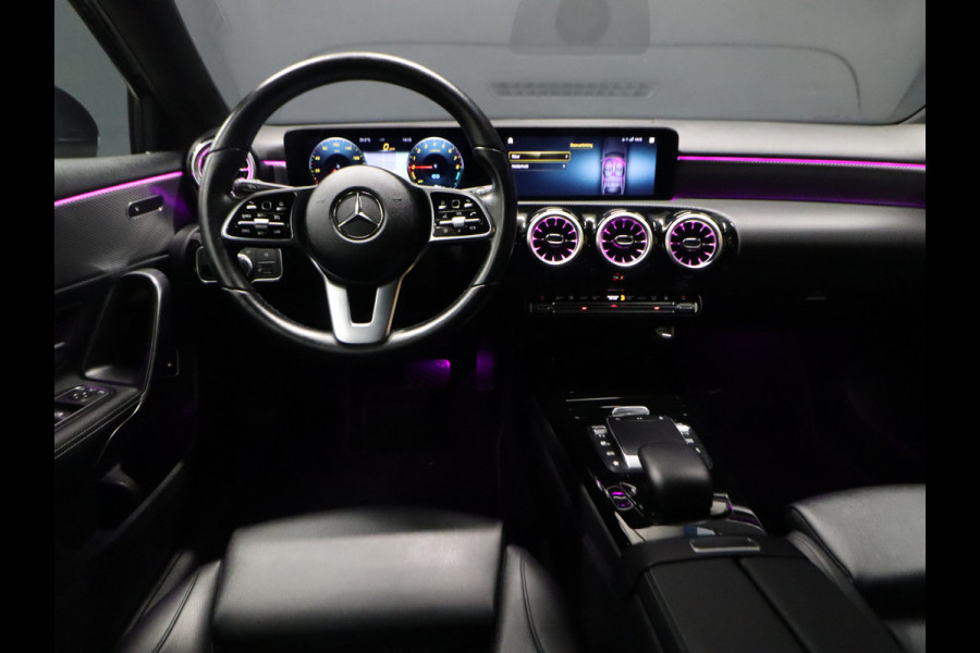 Mercedes-Benz A-Klasse 250 e Luxury Limited Sport [SFEERVERLICHTING, CAMERA, VOL LEDER, STOELVERWARMING, PDC V+A, BLUETOOTH, CRUISE, CLIMATE, NIEUWSTAAT]