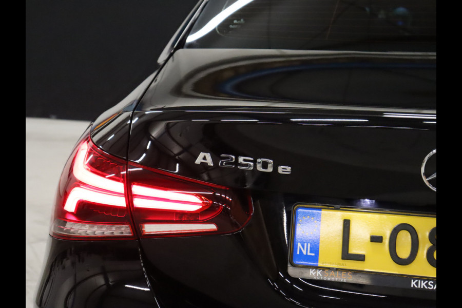 Mercedes-Benz A-Klasse 250 e Luxury Limited Sport [SFEERVERLICHTING, CAMERA, VOL LEDER, STOELVERWARMING, PDC V+A, BLUETOOTH, CRUISE, CLIMATE, NIEUWSTAAT]