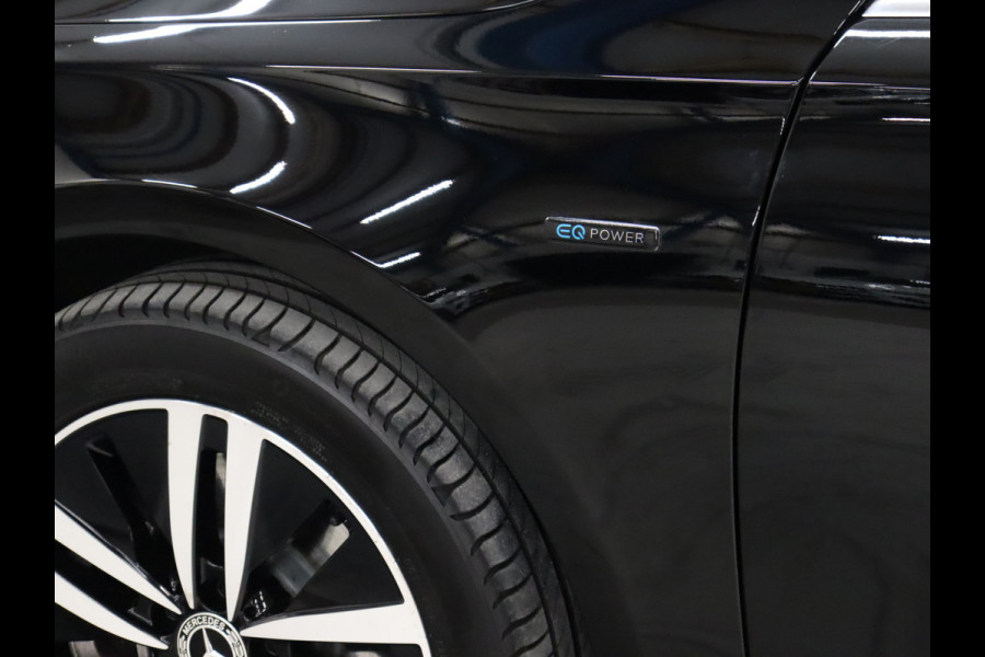Mercedes-Benz A-Klasse 250 e Luxury Limited Sport [SFEERVERLICHTING, CAMERA, VOL LEDER, STOELVERWARMING, PDC V+A, BLUETOOTH, CRUISE, CLIMATE, NIEUWSTAAT]
