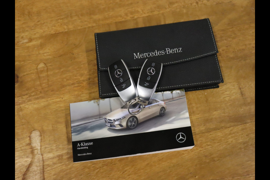 Mercedes-Benz A-Klasse 250 e Luxury Limited Sport [SFEERVERLICHTING, CAMERA, VOL LEDER, STOELVERWARMING, PDC V+A, BLUETOOTH, CRUISE, CLIMATE, NIEUWSTAAT]