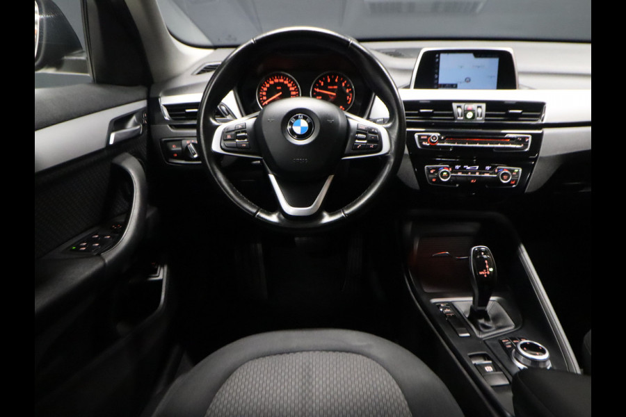 BMW X1 sDrive18i Executive [MEMORY SEATS, PDC ACHTER, LED, BLUETOOTH, CRUISE CONTROL, CLIMATE CONTROL, NIEUWSTAAT]