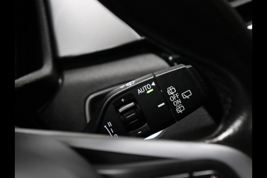 BMW X1 sDrive18i Executive [MEMORY SEATS, PDC ACHTER, LED, BLUETOOTH, CRUISE CONTROL, CLIMATE CONTROL, NIEUWSTAAT]