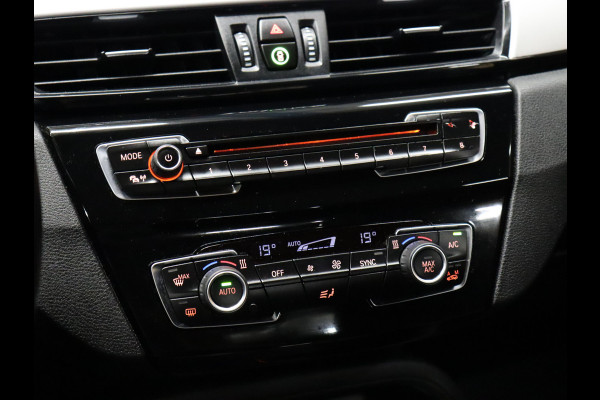 BMW X1 sDrive18i Executive [MEMORY SEATS, PDC ACHTER, LED, BLUETOOTH, CRUISE CONTROL, CLIMATE CONTROL, NIEUWSTAAT]