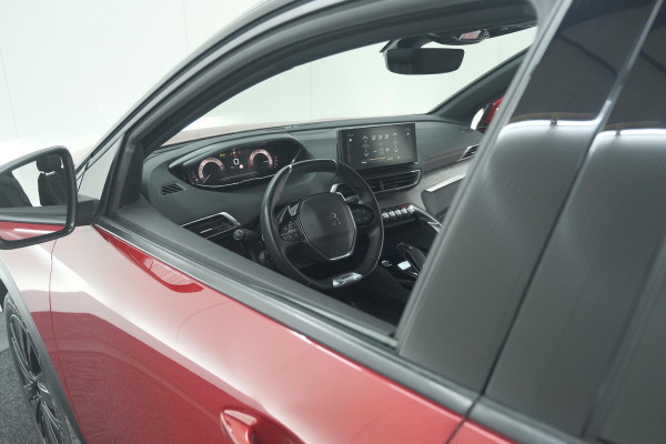 Peugeot 5008 PureTech 130 EAT8 GT Black Pack | Elektrische Kofferklep | Camera | Adaptieve Cruise Control | Dodehoekdetectie