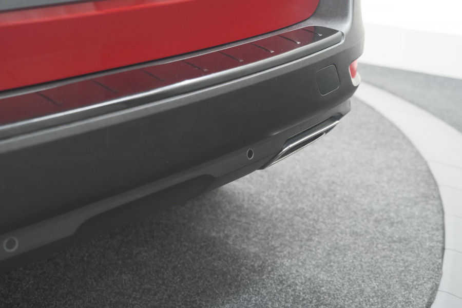 Peugeot 5008 PureTech 130 EAT8 GT Black Pack | Elektrische Kofferklep | Camera | Adaptieve Cruise Control | Dodehoekdetectie