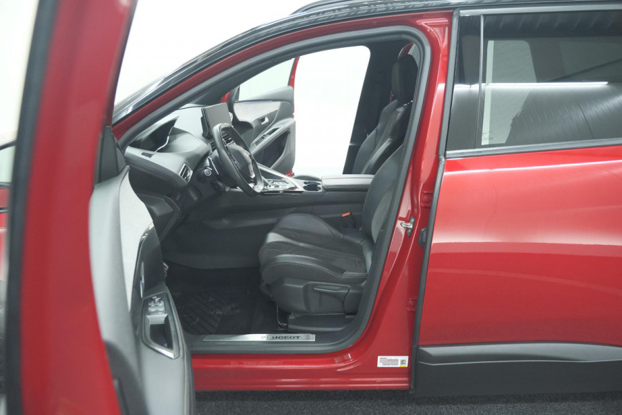 Peugeot 5008 PureTech 130 EAT8 GT Black Pack | Elektrische Kofferklep | Camera | Adaptieve Cruise Control | Dodehoekdetectie