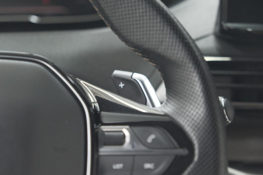 Peugeot 5008 PureTech 130 EAT8 GT Black Pack | Elektrische Kofferklep | Camera | Adaptieve Cruise Control | Dodehoekdetectie