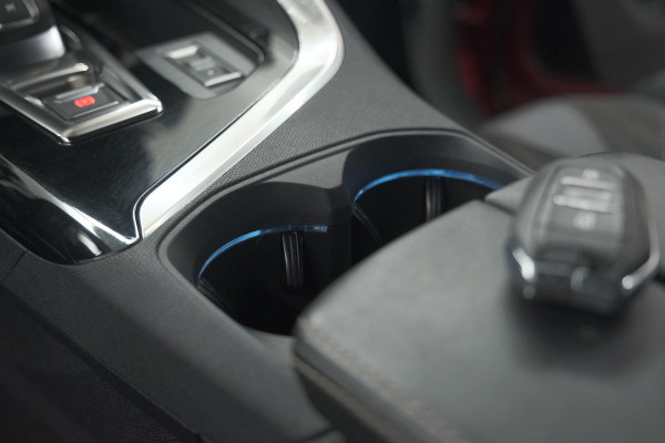 Peugeot 5008 PureTech 130 EAT8 GT Black Pack | Elektrische Kofferklep | Camera | Adaptieve Cruise Control | Dodehoekdetectie