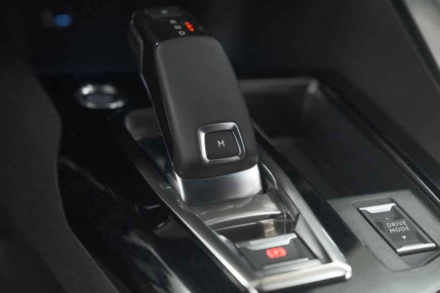 Peugeot 5008 PureTech 130 EAT8 GT Black Pack | Elektrische Kofferklep | Camera | Adaptieve Cruise Control | Dodehoekdetectie