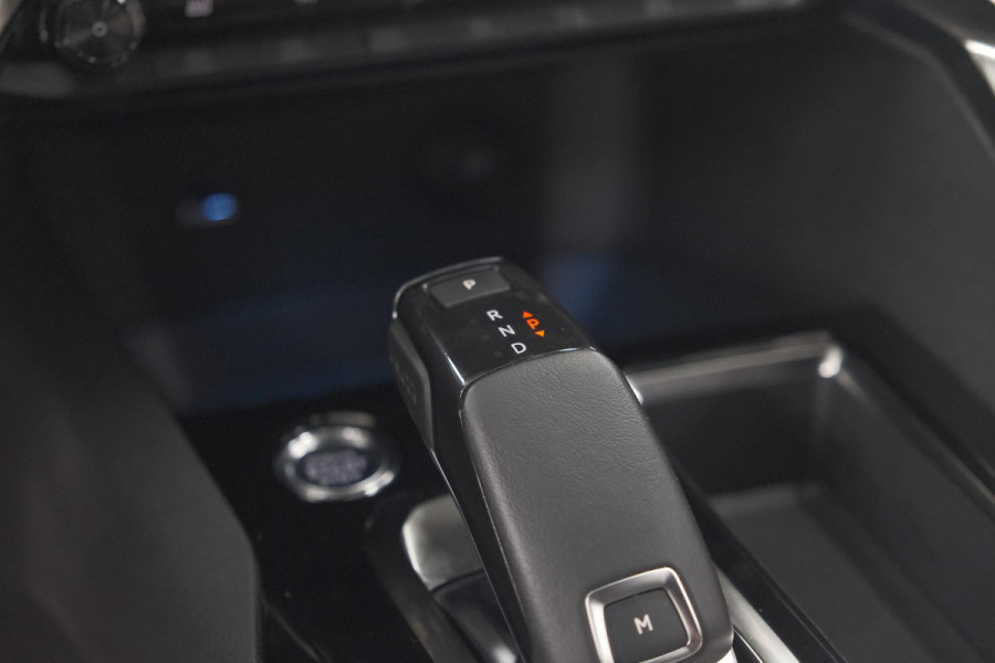 Peugeot 5008 PureTech 130 EAT8 GT Black Pack | Elektrische Kofferklep | Camera | Adaptieve Cruise Control | Dodehoekdetectie