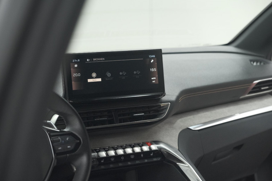 Peugeot 5008 PureTech 130 EAT8 GT Black Pack | Elektrische Kofferklep | Camera | Adaptieve Cruise Control | Dodehoekdetectie
