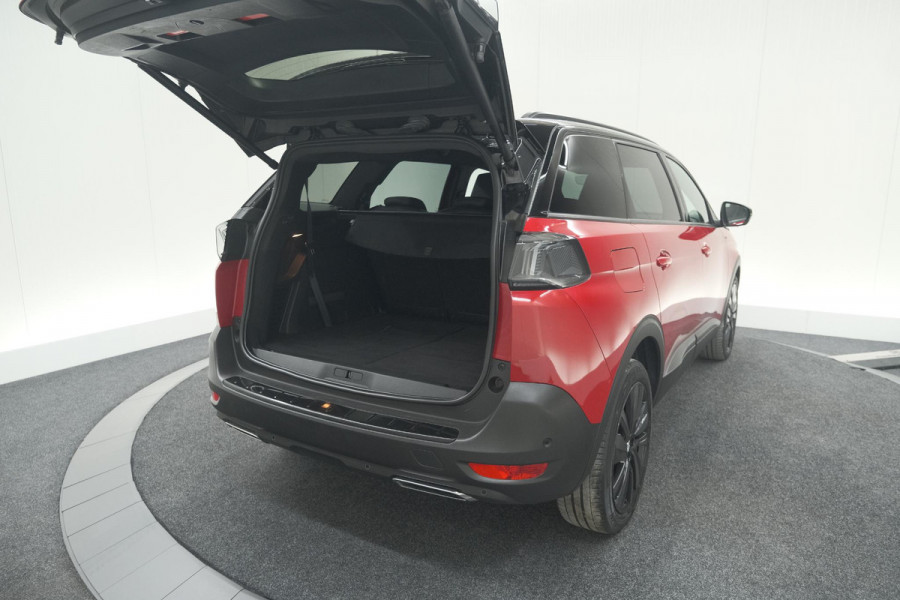 Peugeot 5008 PureTech 130 EAT8 GT Black Pack | Elektrische Kofferklep | Camera | Adaptieve Cruise Control | Dodehoekdetectie