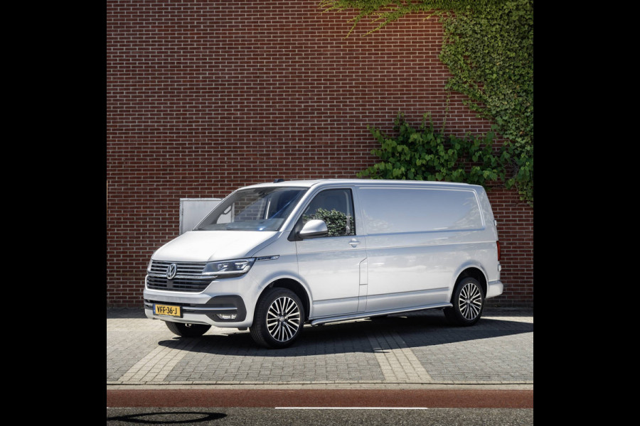 Volkswagen Transporter T6.1 2.0 TDI L2H1 Bulli | Automaat | 150 PK | Digitaal dashboard | LED | Adaptive Cruise | Camera | Carplay | Airco | PDC