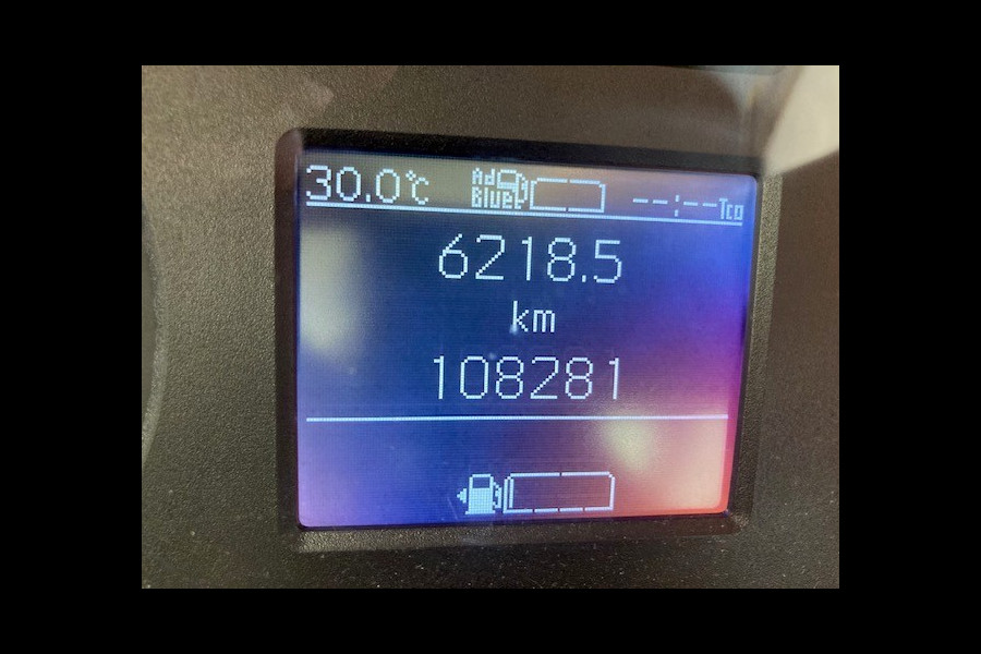 Mercedes-Benz Sprinter 514/516 CDI Bakwagen met klep Nieuwe meubelbak met Dhollandia laadklep