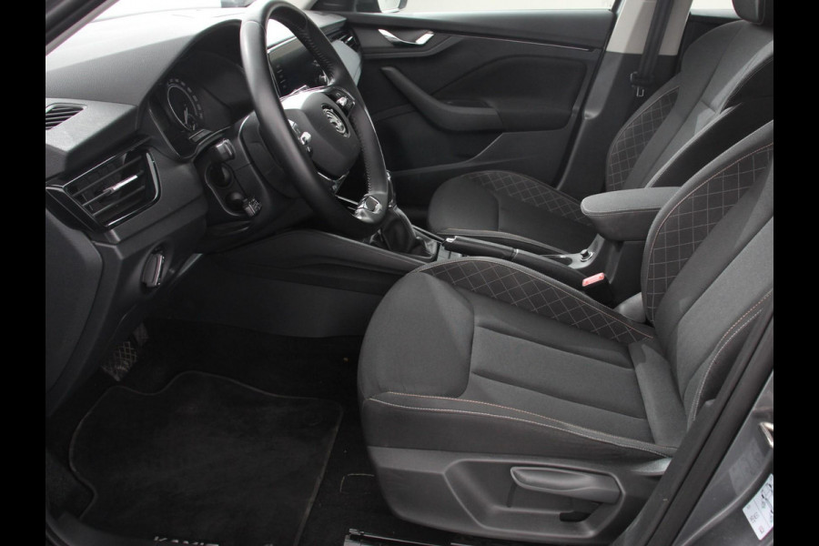 Škoda Kamiq 1.0 TSI Automaat Ambition Navigatie Apple Carplay / Android Auto Adaptive Cruise Control Lane Assist Parkeersensoren Achter DAB