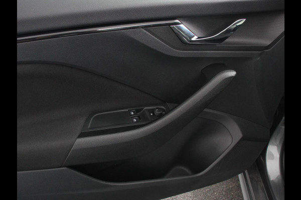 Škoda Kamiq 1.0 TSI Automaat Ambition Navigatie Apple Carplay / Android Auto Adaptive Cruise Control Lane Assist Parkeersensoren Achter DAB