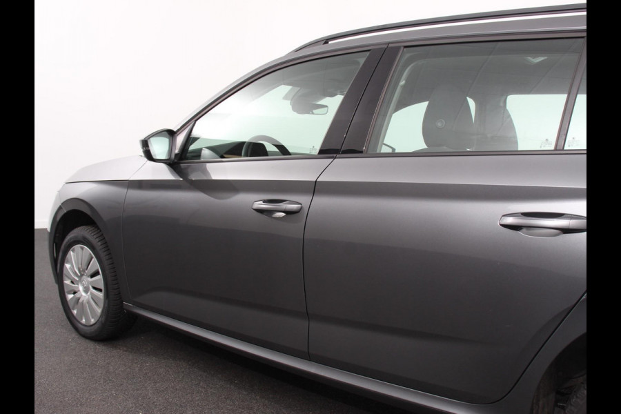 Škoda Kamiq 1.0 TSI Automaat Ambition Navigatie Apple Carplay / Android Auto Adaptive Cruise Control Lane Assist Parkeersensoren Achter DAB