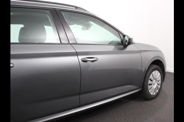 Škoda Kamiq 1.0 TSI Automaat Ambition Navigatie Apple Carplay / Android Auto Adaptive Cruise Control Lane Assist Parkeersensoren Achter DAB