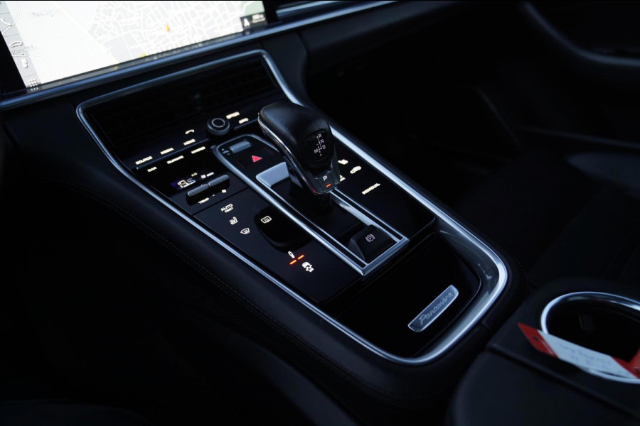 Porsche Panamera Sport Turismo 2.9 4 E-Hybrid | Sport Chrono | 21 inch | Panorama | Sport uitlaat | Luchtvering | Spoiler | LED |