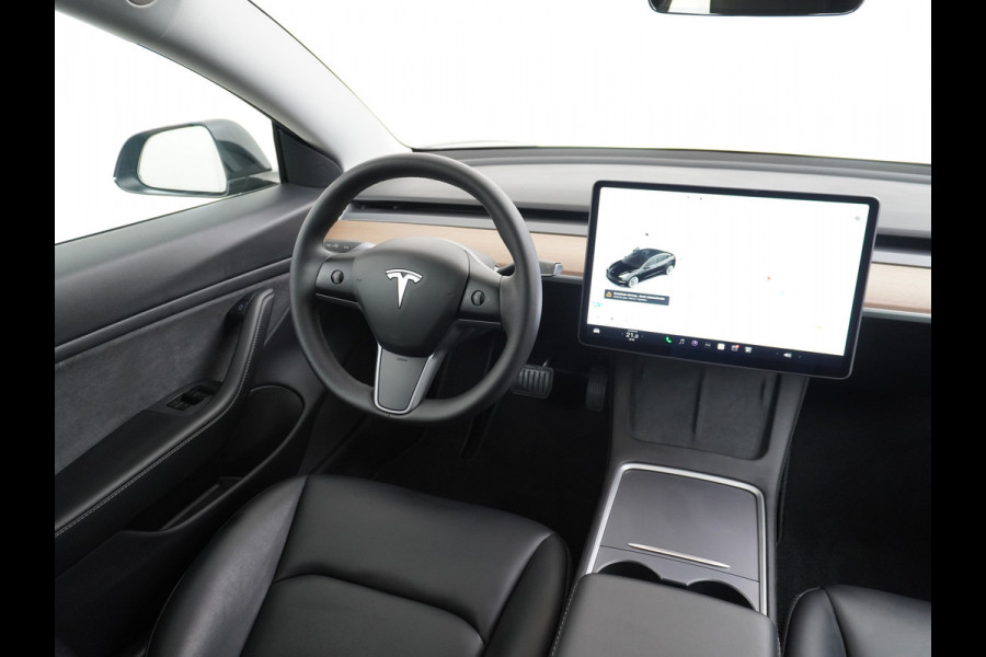 Tesla Model 3 Long Range 498 PK 82kwh 4,4sec 0-100 19" WarmtePomp Stuurverwarmd Elektr.A-klep FSD-Full Self Driving Computer-3 Premium Audio 4 Stoel en achterbank verwarming Electr.Stoelen+Memory+Easy-Entry WiFi Origineel Nederlandse auto Grootste accu Tot 16,5kwh thuis laden. Accu/Motor Garantie tot 25-03-2029 max 192.000km