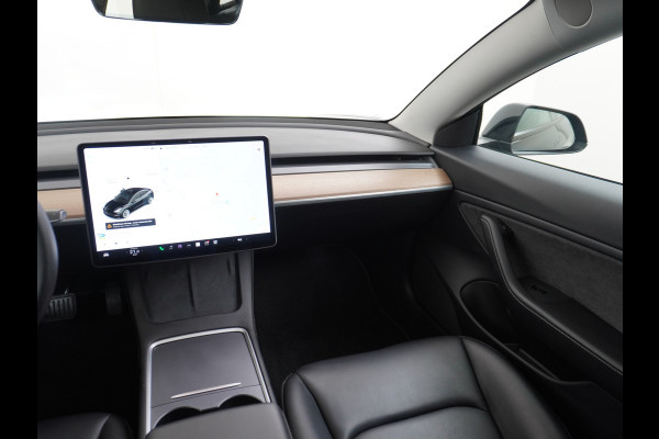 Tesla Model 3 Long Range 498 PK 82kwh 4,4sec 0-100 19" WarmtePomp Stuurverwarmd Elektr.A-klep FSD-Full Self Driving Computer-3 Premium Audio 4 Stoel en achterbank verwarming Electr.Stoelen+Memory+Easy-Entry WiFi Origineel Nederlandse auto Grootste accu Tot 16,5kwh thuis laden. Accu/Motor Garantie tot 25-03-2029 max 192.000km