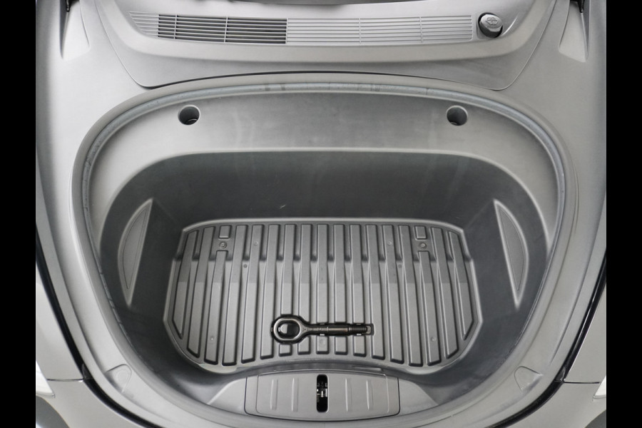 Tesla Model 3 Long Range 498 PK 82kwh 4,4sec 0-100 19" WarmtePomp Stuurverwarmd Elektr.A-klep FSD-Full Self Driving Computer-3 Premium Audio 4 Stoel en achterbank verwarming Electr.Stoelen+Memory+Easy-Entry WiFi Origineel Nederlandse auto Grootste accu Tot 16,5kwh thuis laden. Accu/Motor Garantie tot 25-03-2029 max 192.000km