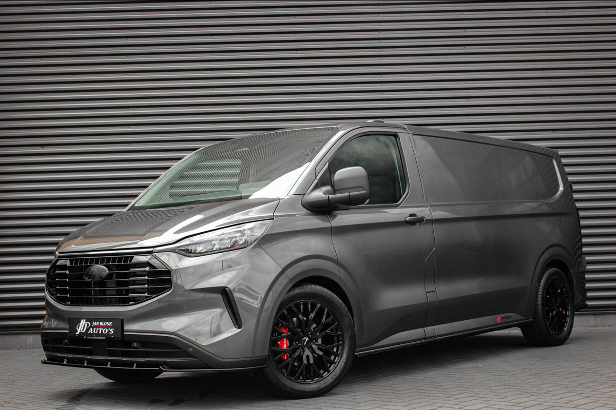Ford Transit Custom 300 2.0 TDCI L2H1 AUTOMAAT 136PK JB- EDITION / FULL BLACK / APPLE CARPLAY / 3- ZITS / MY2024 / DIRECT RIJDEN Ford Transit Custom 300 2.0 TDCI L2H1 AUTOMAAT 136PK JB- EDITION / FULL BLACK / APPLE CARPLAY / 3- ZITS / MY2024 / DIRECT RIJDEN