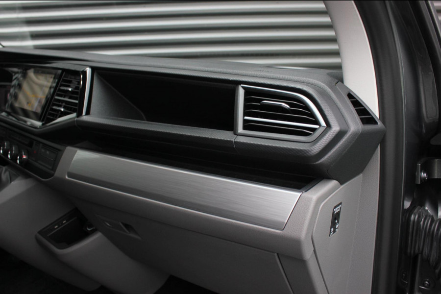 Volkswagen Transporter 2.0 TDI L2H1 150PK BULLI DSG / ACTIVE DISPLAY / PDC / VERLAGINGSVEREN / PDC / NIEUW DIRECT RIJDEN / FULL