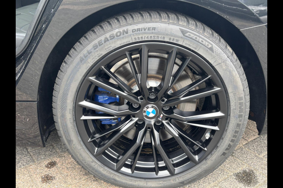 BMW 3 Serie Touring 330e M SPORT | LASER LED | 360 CAMERA | ELECTR STOELEN | LEDER | HEAD UP | PANORAMADAK| DODE HOEK | STUURWIEL EN STOEL VERW. | TREKHAAK | DEALER ONDERHOUDEN