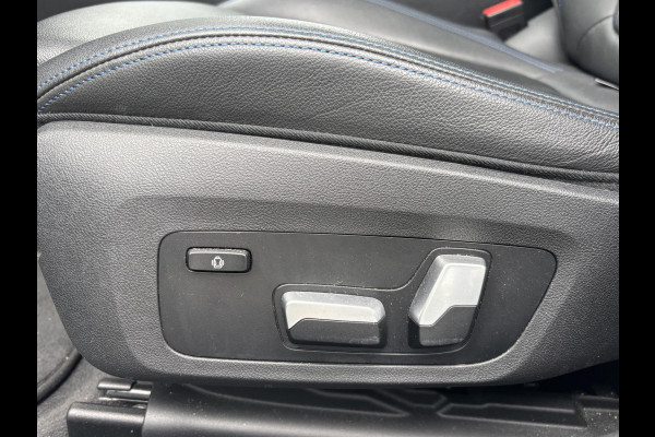 BMW 3 Serie Touring 330e M SPORT | LASER LED | 360 CAMERA | ELECTR STOELEN | LEDER | HEAD UP | PANORAMADAK| DODE HOEK | STUURWIEL EN STOEL VERW. | TREKHAAK | DEALER ONDERHOUDEN
