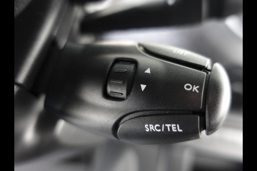 Opel Vivaro L2H1 Edition 145PK Automaat Airco Navigatie Bluetooth