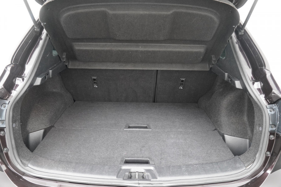 Nissan QASHQAI BWJ 2019 | N-Connecta | NWE APK | PANO DAK | CLIMA | 18'' LMV | NAVI | CAMERA