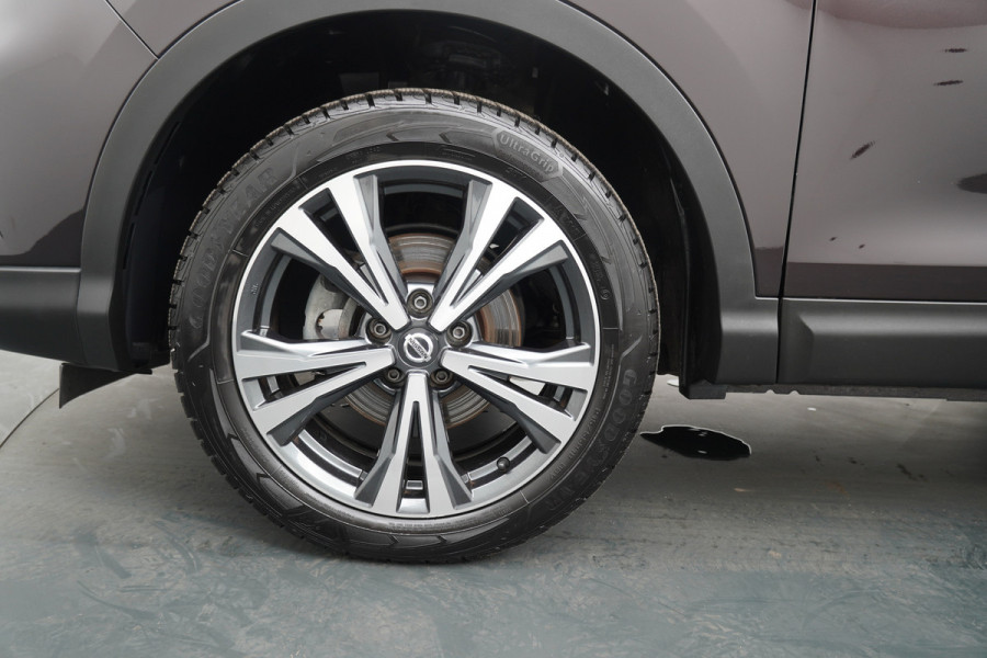 Nissan QASHQAI BWJ 2019 | N-Connecta | NWE APK | PANO DAK | CLIMA | 18'' LMV | NAVI | CAMERA