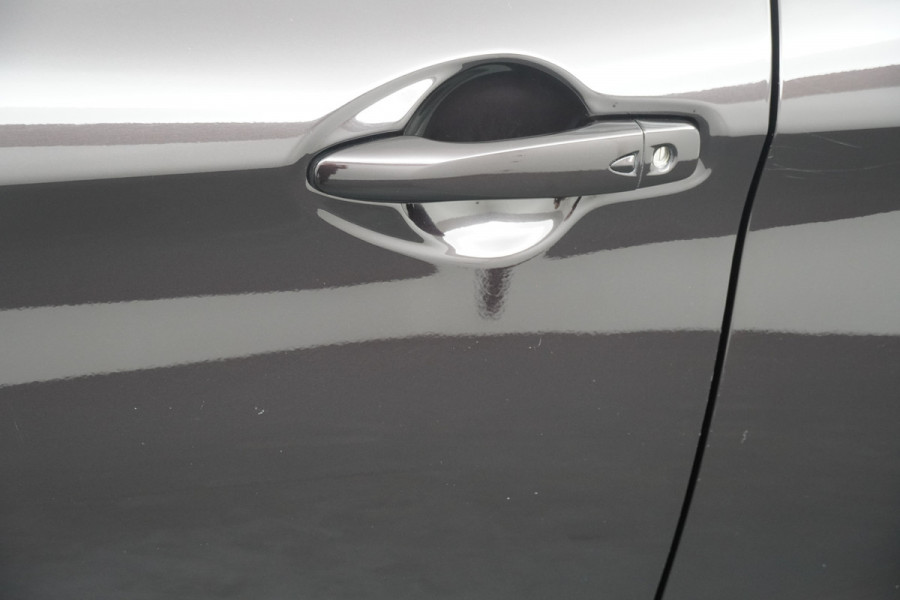 Nissan QASHQAI BWJ 2019 | N-Connecta | NWE APK | PANO DAK | CLIMA | 18'' LMV | NAVI | CAMERA