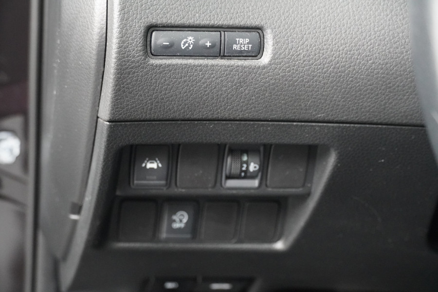 Nissan QASHQAI BWJ 2019 | N-Connecta | NWE APK | PANO DAK | CLIMA | 18'' LMV | NAVI | CAMERA