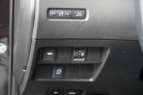 Nissan QASHQAI BWJ 2019 | N-Connecta | NWE APK | PANO DAK | CLIMA | 18'' LMV | NAVI | CAMERA