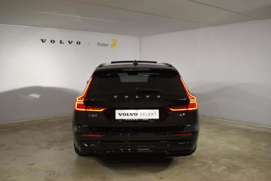 Volvo V60 T6 350PK Automaat Plug-in hybrid AWD Ultra Dark / Adaptieve Cruisecontrol / Panoramadak / Stoelverwarming v+a / Stuurverwarming / 360 Camera / Elektrische Stoelen / Head-up Display / 19"