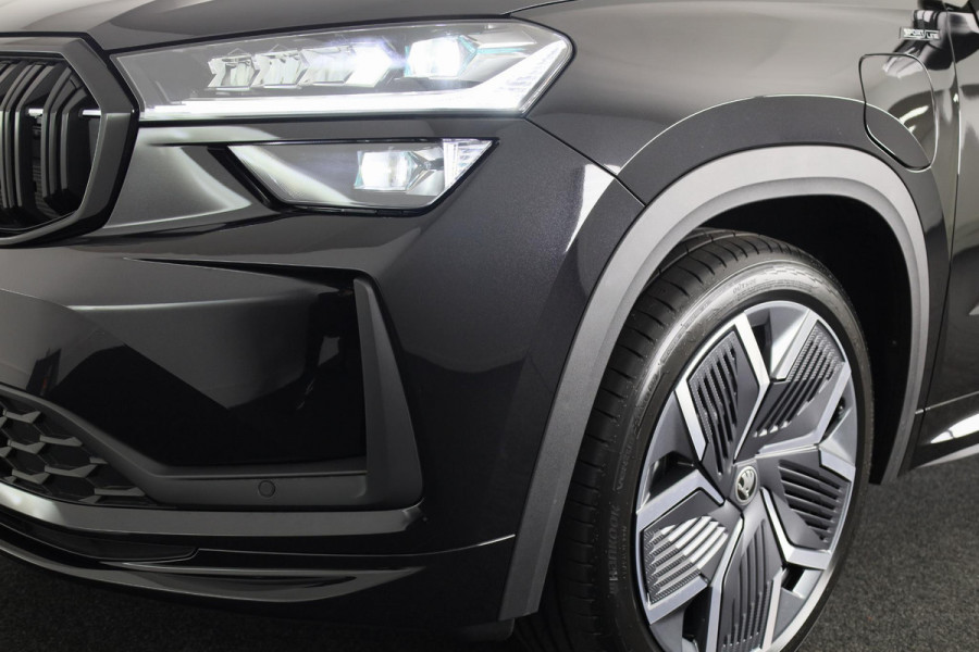 Škoda Kodiaq Sportline Business 1.5 TSI PHEV 204pk | Panoramadak | Trekhaak | 20 inch | 360° camera | Canton Sound System