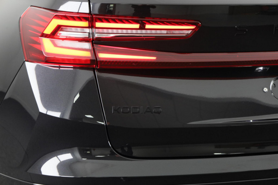 Škoda Kodiaq Sportline Business 1.5 TSI PHEV 204pk | Panoramadak | Trekhaak | 20 inch | 360° camera | Canton Sound System