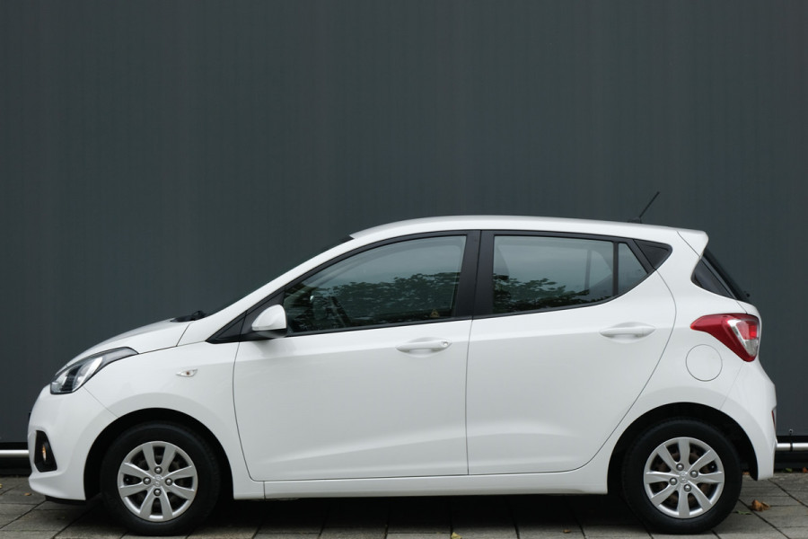 Hyundai i10 BWJ 2017 | 1.0i 66PK i-Motion Comfort | CLIMA | CRUISE | RADIO/CD | EL RAMEN | EL SPIEGELS |